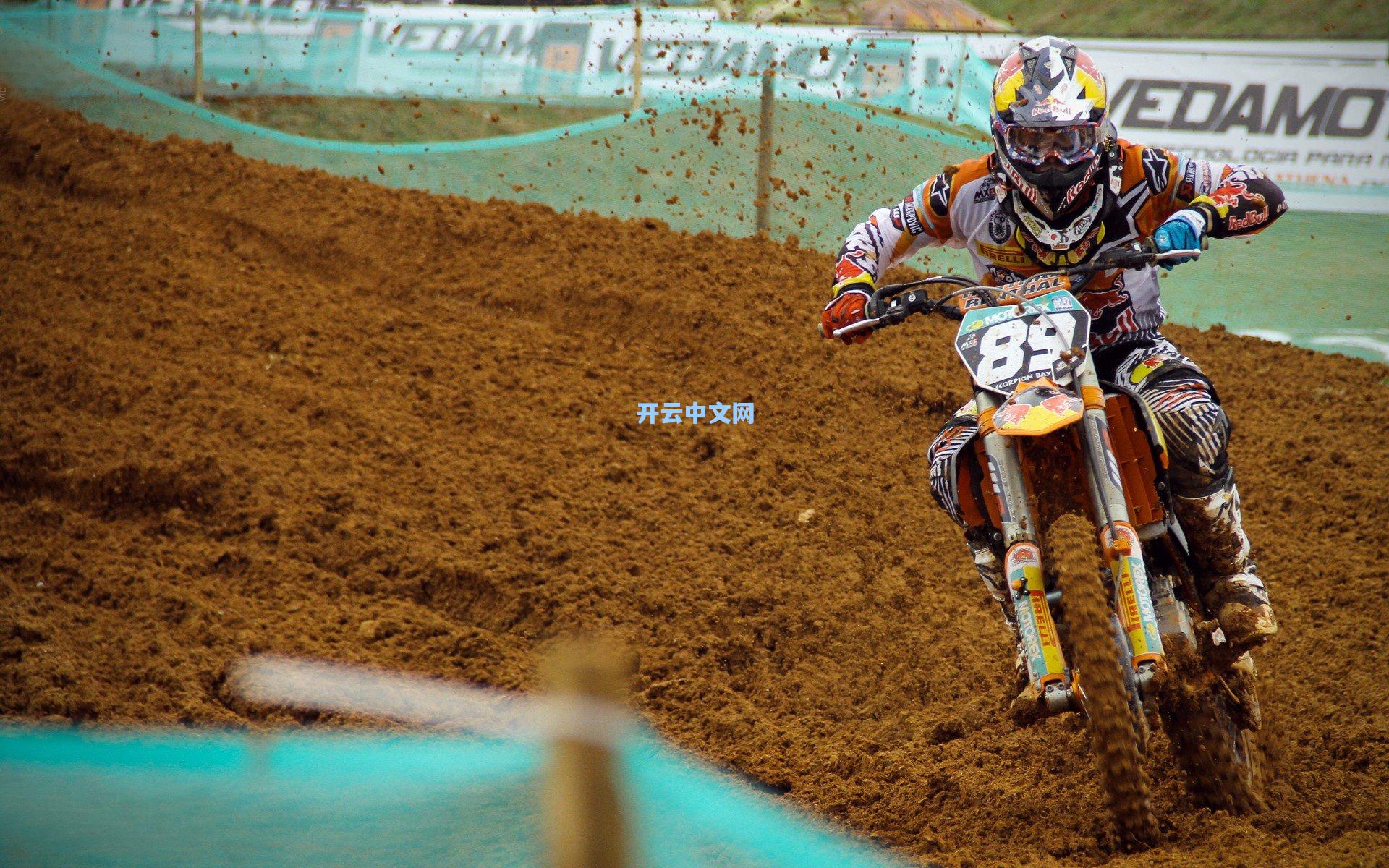 中国速度滑冰队备战冬奥会 新秀崛起老将坚守