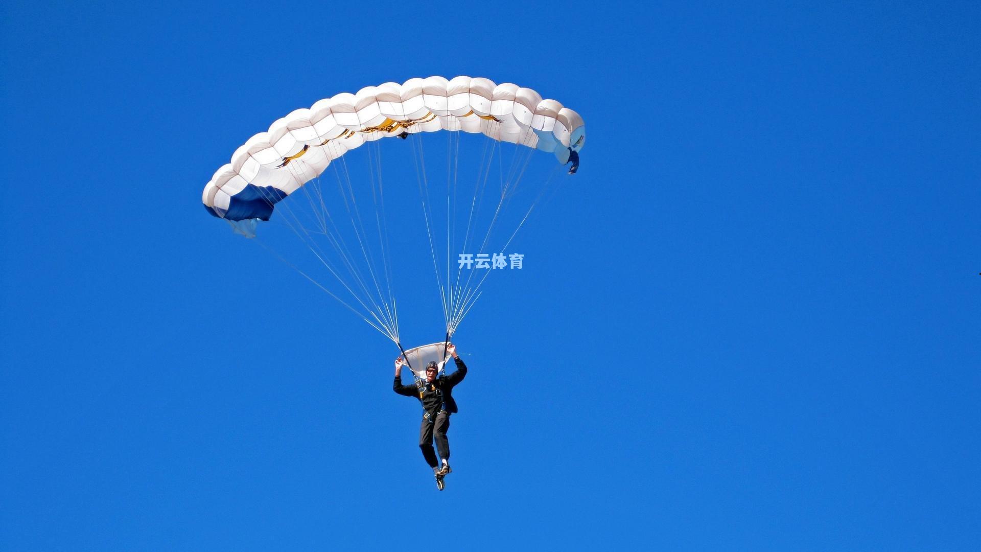 双外援爆发难掩致命失误，首钢单节狂飙仍失胜局