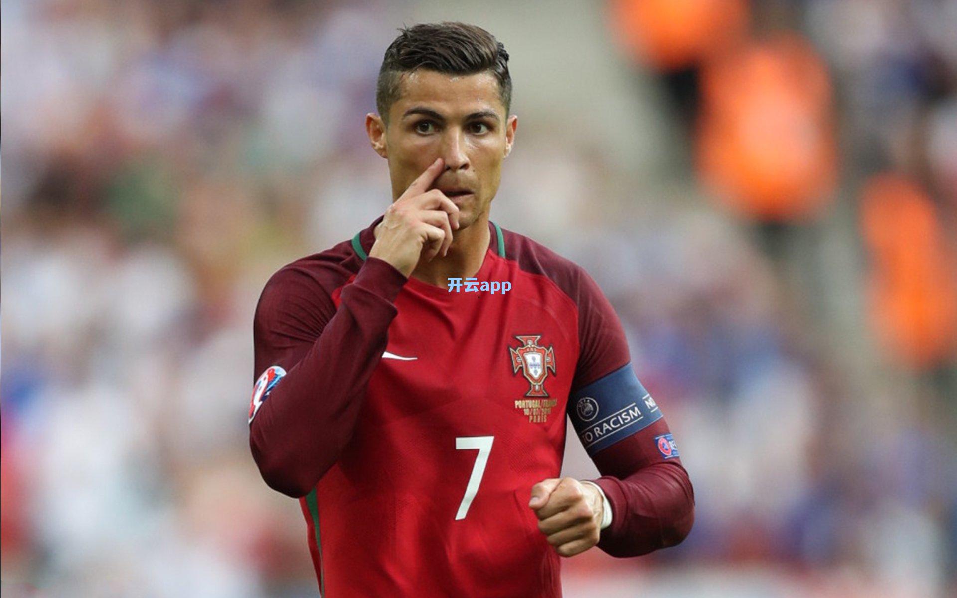 帕尔默入选FIFPro最佳阵，荣耀时刻与未来期许