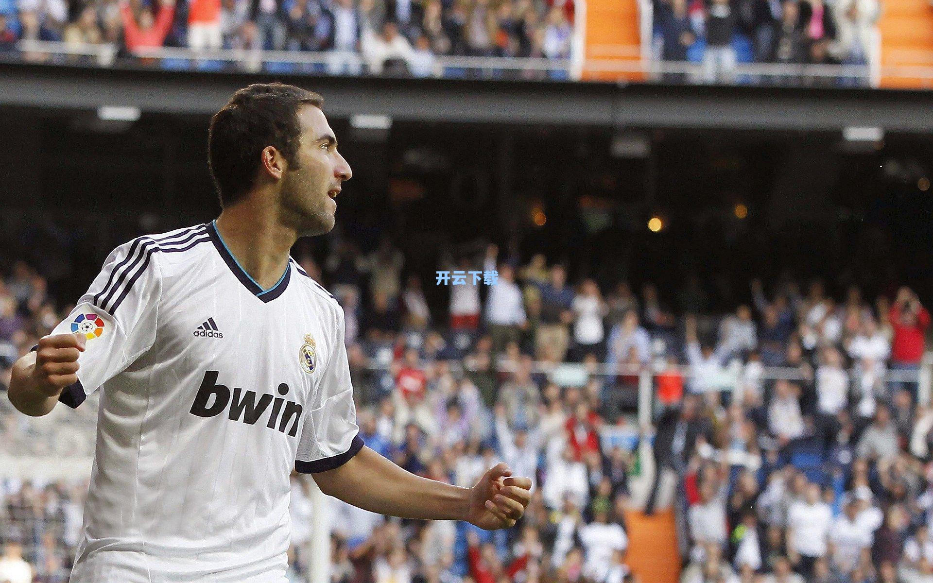 平地起双塔!首钢截走广东心仪小将,内线疯狂升级